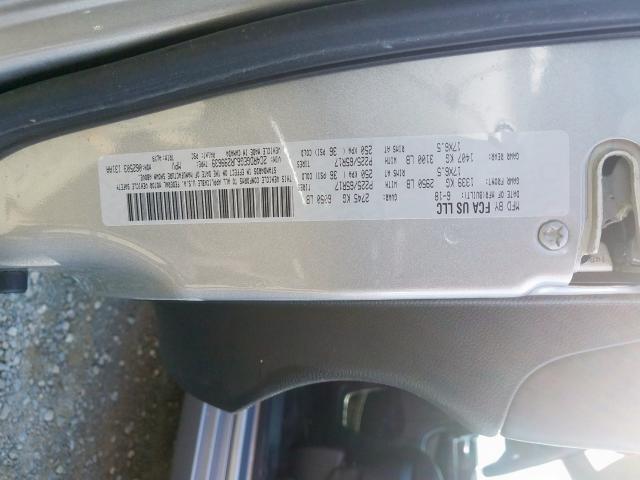 Photo 9 VIN: 2C4RDGEG6JR299639 - DODGE GRAND CARA 