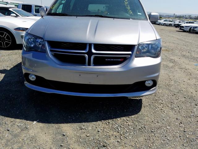 Photo 8 VIN: 2C4RDGEG6JR318965 - DODGE GRAND CARA 