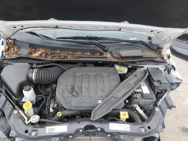 Photo 6 VIN: 2C4RDGEG6JR335474 - DODGE GRAND CARA 