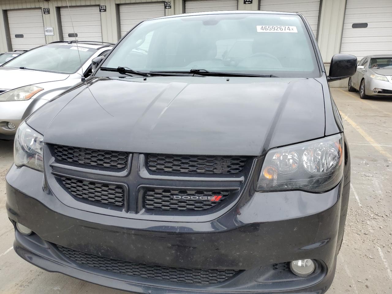 Photo 4 VIN: 2C4RDGEG6JR339119 - DODGE CARAVAN 