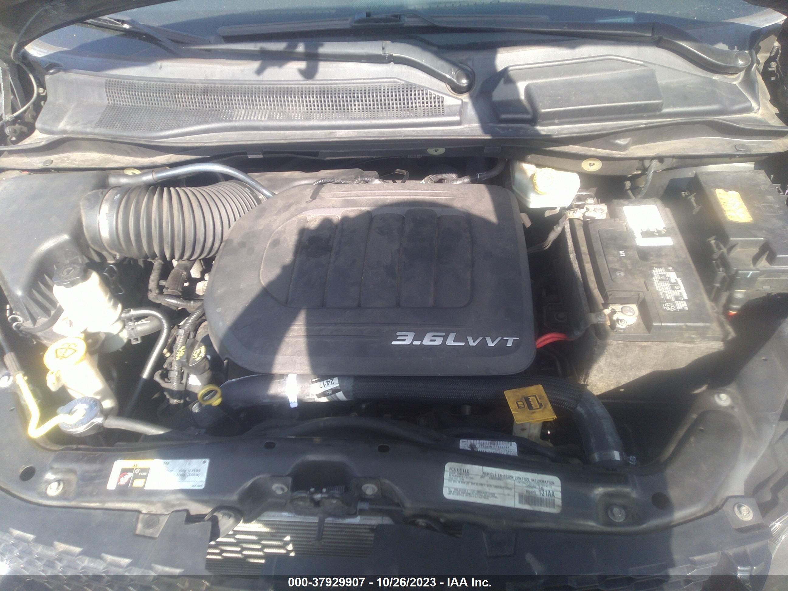 Photo 9 VIN: 2C4RDGEG6JR343641 - DODGE CARAVAN 