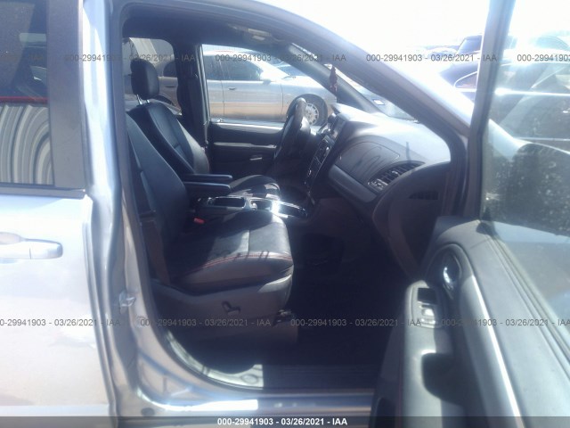 Photo 4 VIN: 2C4RDGEG6JR344983 - DODGE GRAND CARAVAN 