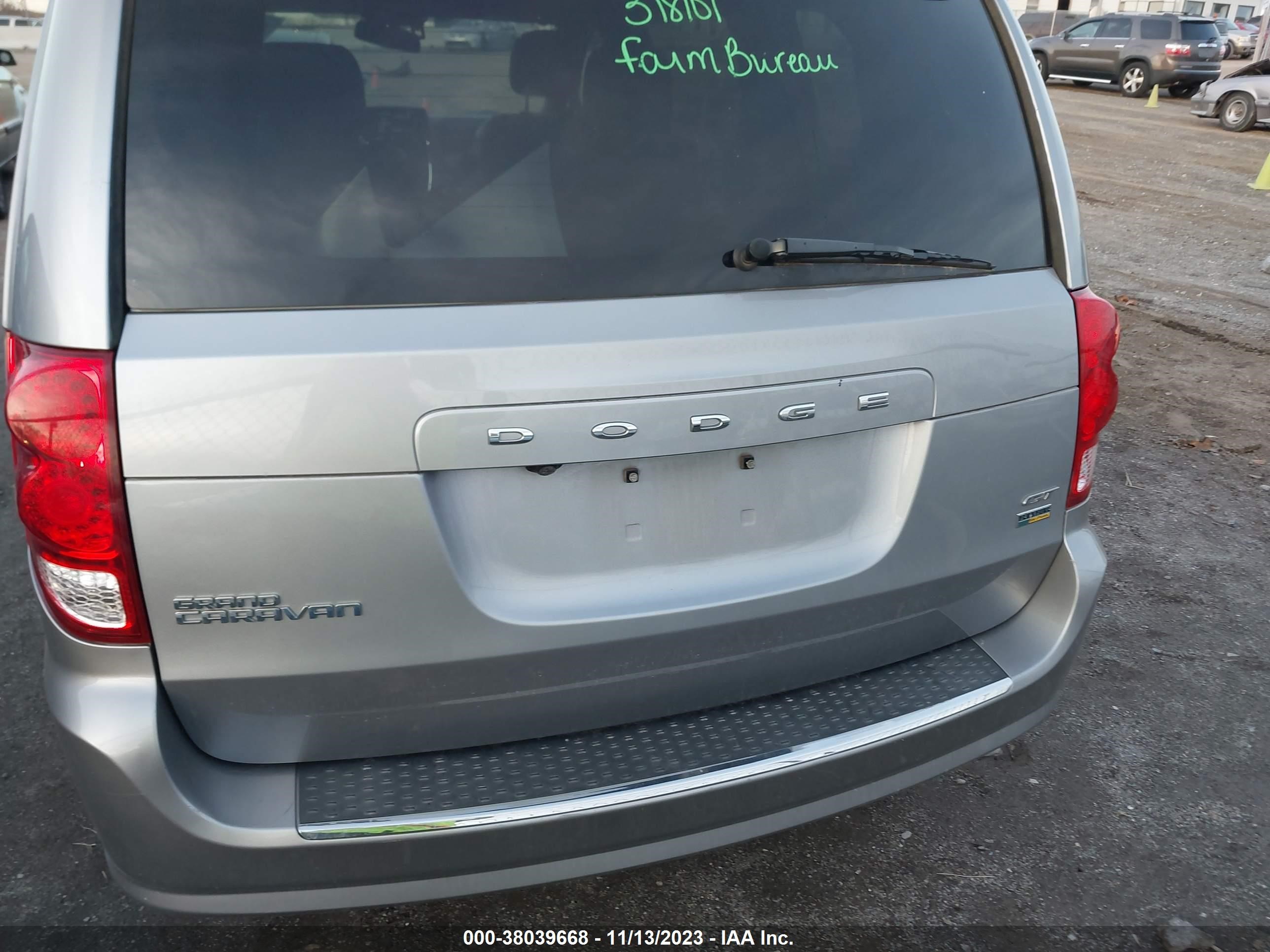 Photo 15 VIN: 2C4RDGEG6KR688024 - DODGE CARAVAN 