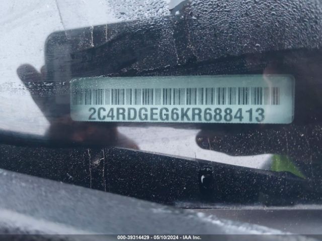 Photo 8 VIN: 2C4RDGEG6KR688413 - DODGE GRAND CARAVAN 