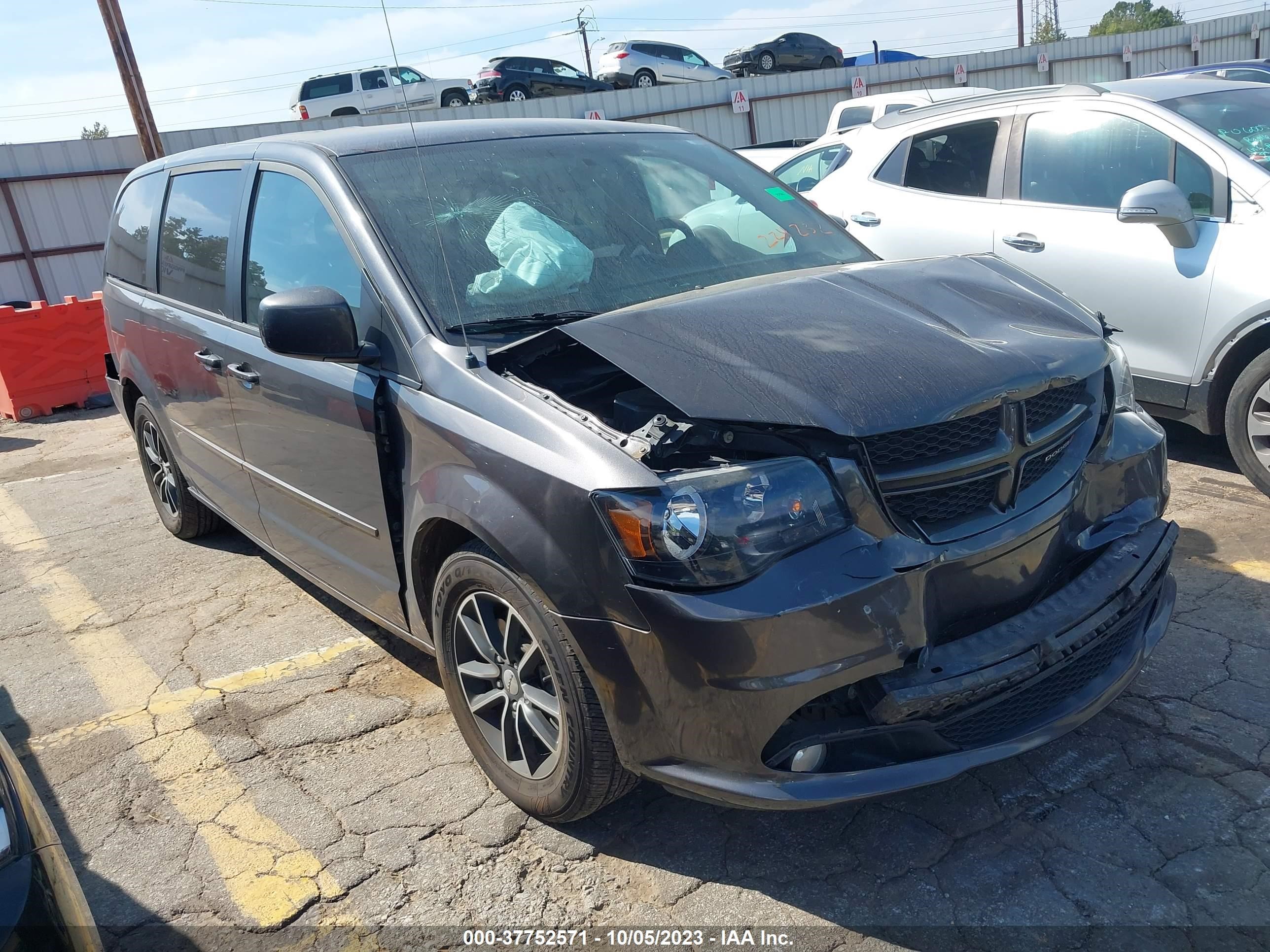 Photo 0 VIN: 2C4RDGEG7GR224232 - DODGE CARAVAN 