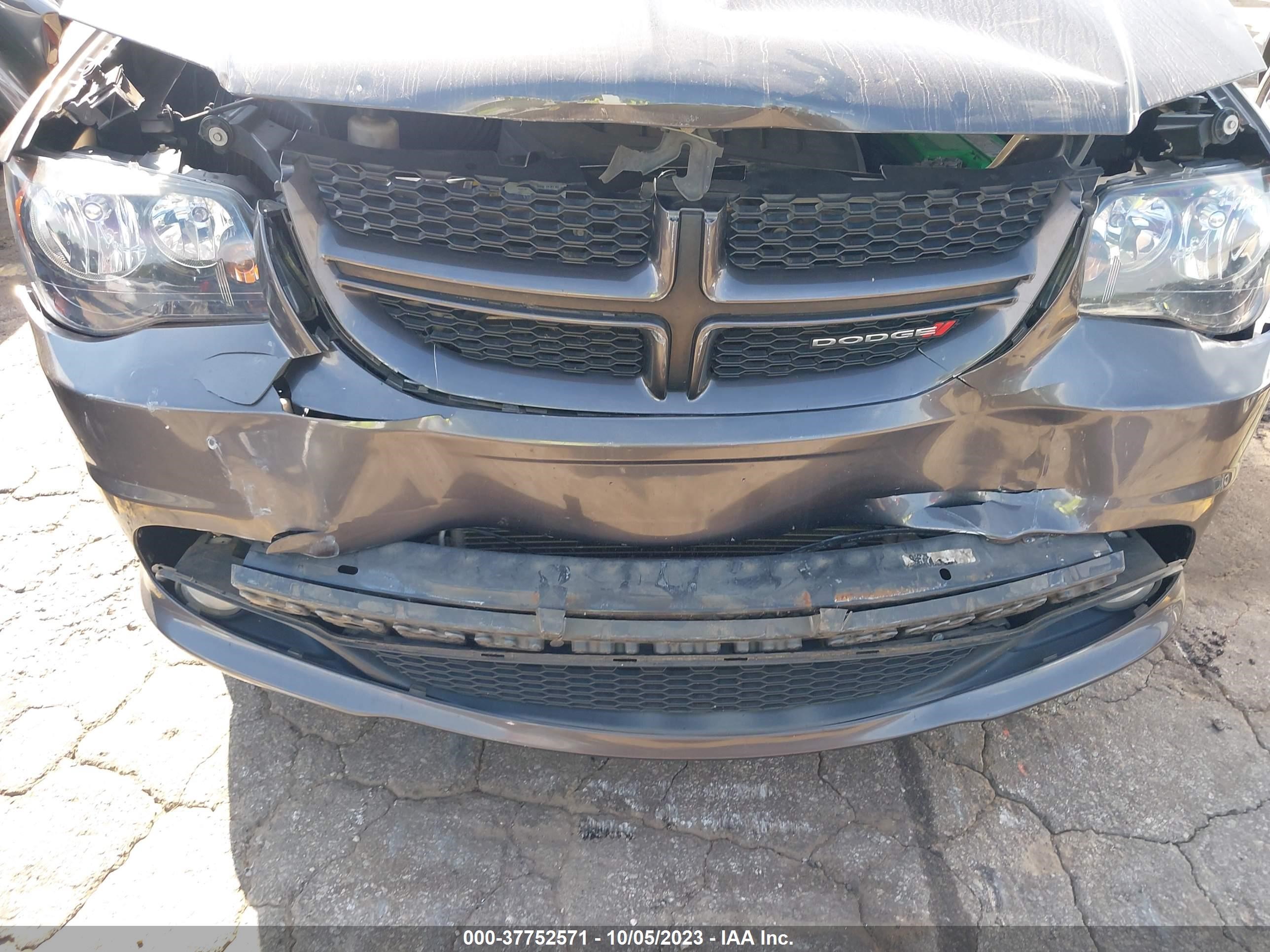 Photo 5 VIN: 2C4RDGEG7GR224232 - DODGE CARAVAN 