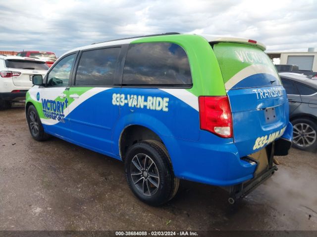 Photo 2 VIN: 2C4RDGEG7HR698070 - DODGE GRAND CARAVAN 