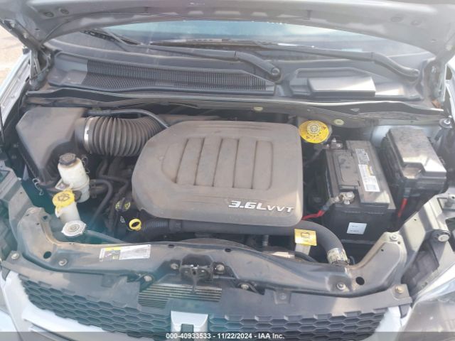 Photo 9 VIN: 2C4RDGEG7JR150379 - DODGE GRAND CARAVAN 