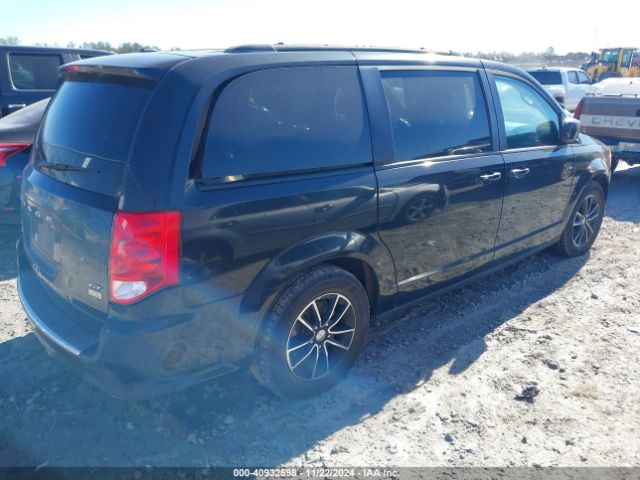 Photo 3 VIN: 2C4RDGEG7JR222052 - DODGE GRAND CARAVAN 