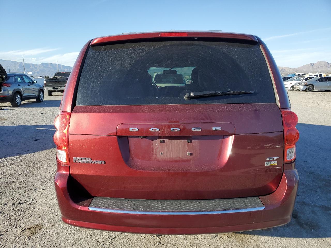 Photo 5 VIN: 2C4RDGEG7JR224027 - DODGE CARAVAN 