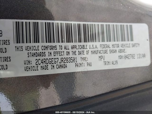 Photo 8 VIN: 2C4RDGEG7JR283501 - DODGE GRAND CARAVAN 