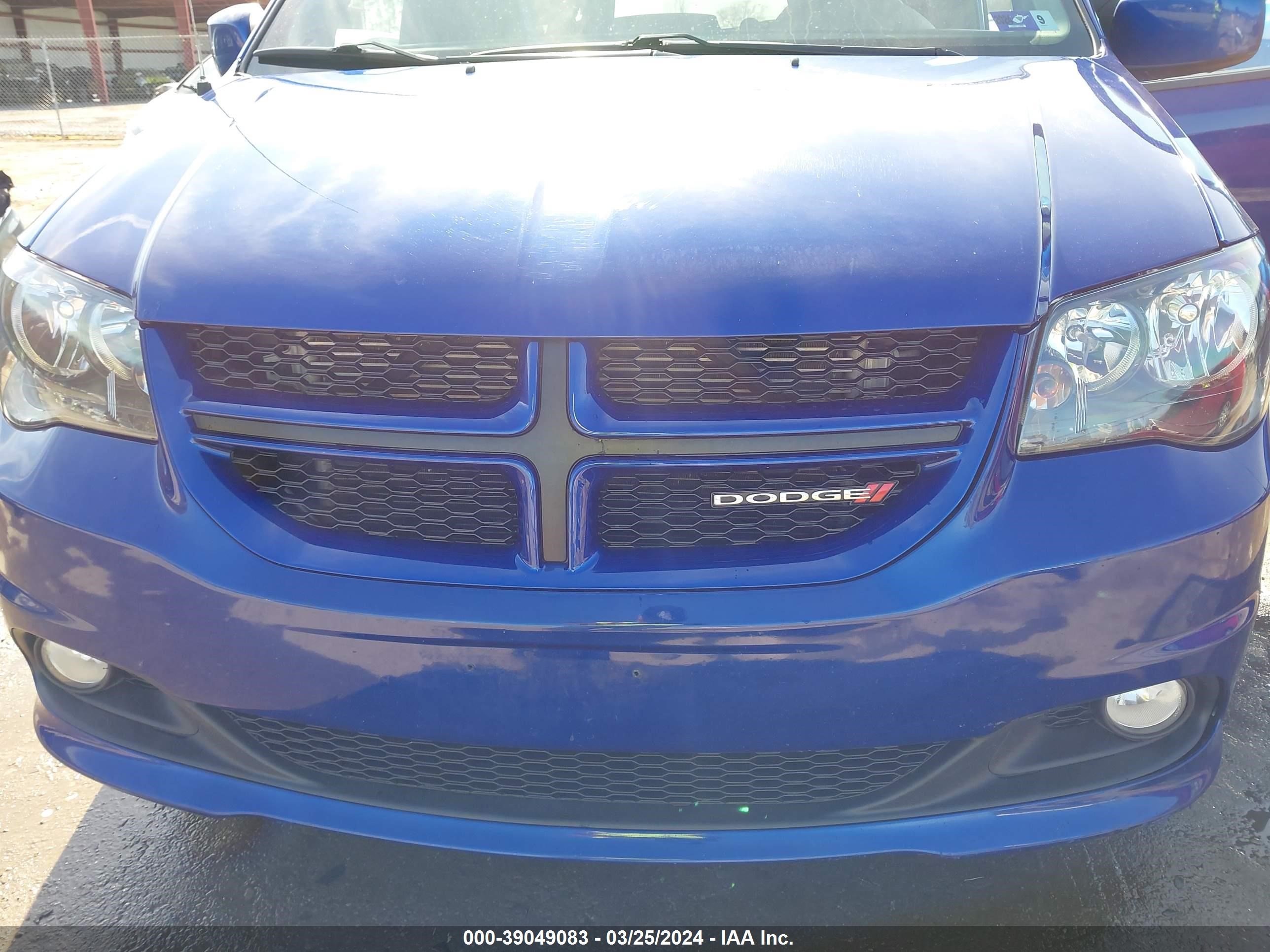 Photo 5 VIN: 2C4RDGEG7KR520974 - DODGE CARAVAN 