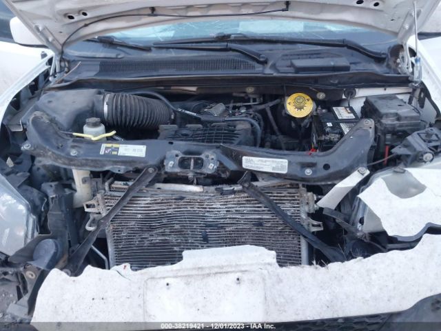 Photo 9 VIN: 2C4RDGEG7KR536110 - DODGE GRAND CARAVAN 