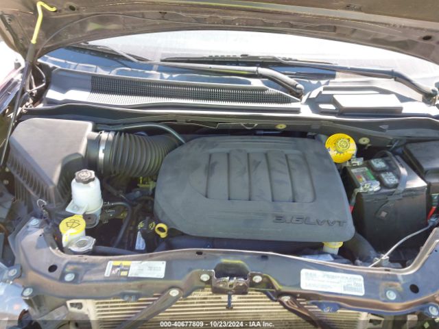 Photo 9 VIN: 2C4RDGEG7KR564456 - DODGE GRAND CARAVAN 