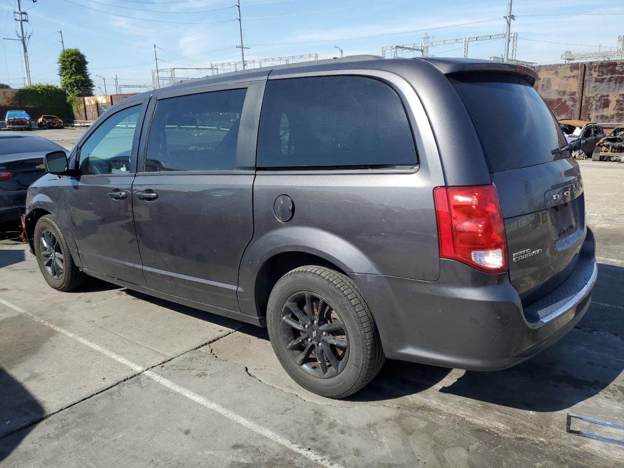 Photo 1 VIN: 2C4RDGEG7KR717854 - DODGE CARAVAN 