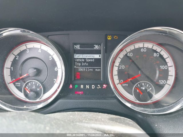 Photo 6 VIN: 2C4RDGEG8ER465973 - DODGE GRAND CARAVAN 