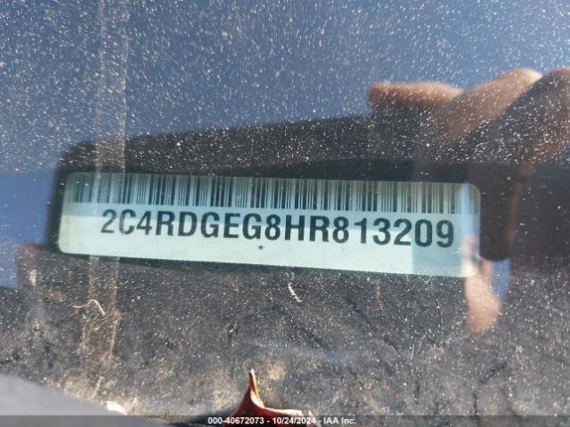 Photo 8 VIN: 2C4RDGEG8HR813209 - DODGE GRAND CARAVAN 