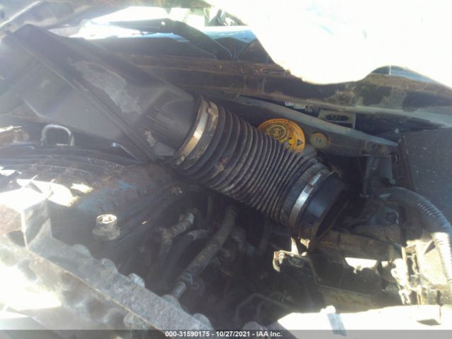 Photo 9 VIN: 2C4RDGEG8JR220942 - DODGE GRAND CARAVAN 