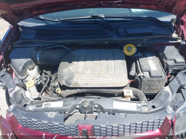 Photo 9 VIN: 2C4RDGEG8JR240043 - DODGE GRAND CARAVAN 