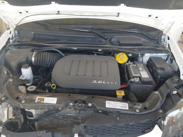 Photo 6 VIN: 2C4RDGEG8JR241371 - DODGE GRAND CARAVAN 