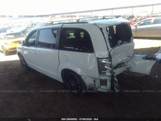 Photo 2 VIN: 2C4RDGEG8JR284172 - DODGE GRAND CARAVAN 