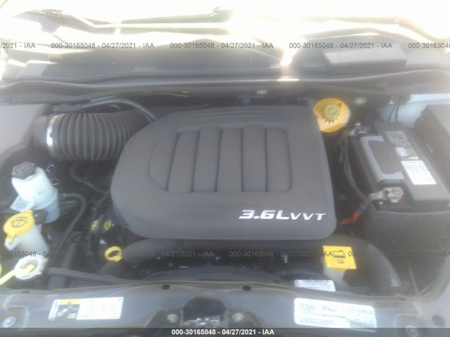 Photo 9 VIN: 2C4RDGEG8JR334925 - DODGE GRAND CARAVAN 