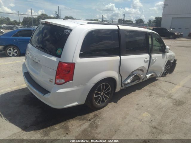 Photo 3 VIN: 2C4RDGEG8JR337002 - DODGE GRAND CARAVAN 