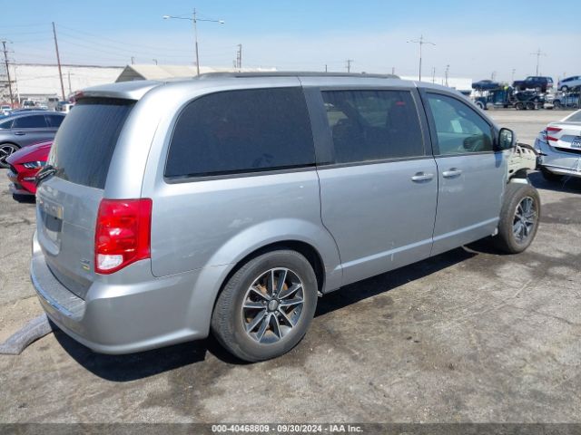 Photo 3 VIN: 2C4RDGEG8KR631663 - DODGE GRAND CARAVAN 