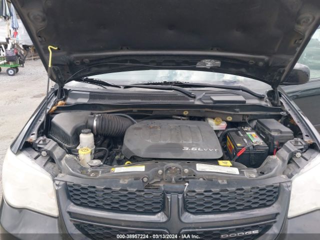 Photo 9 VIN: 2C4RDGEG9CR142898 - DODGE GRAND CARAVAN 