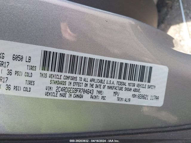 Photo 8 VIN: 2C4RDGEG9FR704643 - DODGE GRAND CARAVAN 