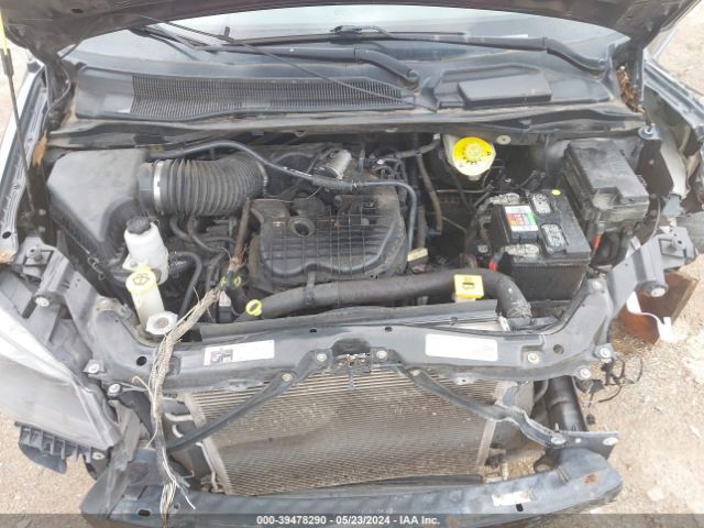 Photo 9 VIN: 2C4RDGEG9GR177804 - DODGE GRAND CARAVAN 