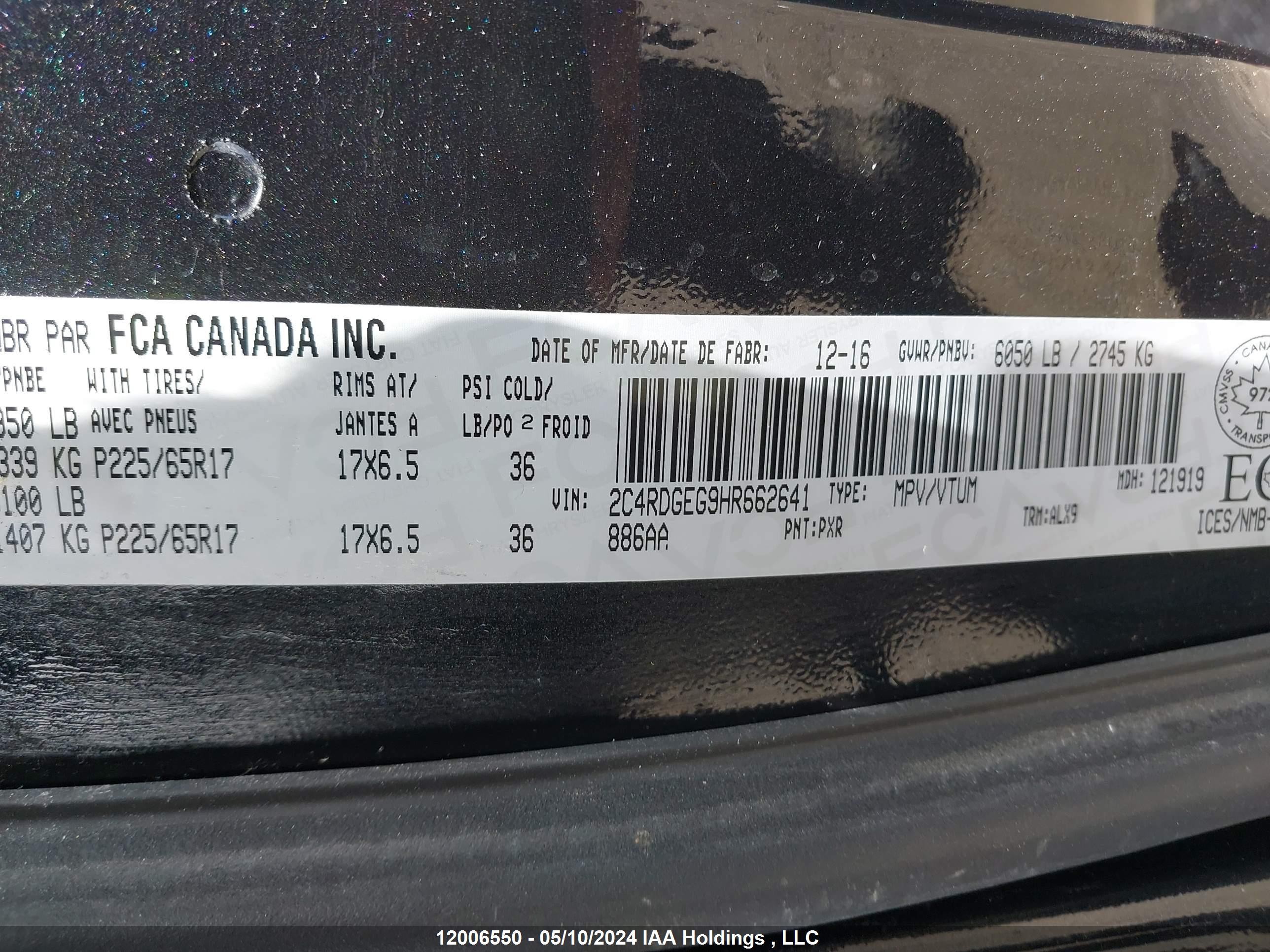 Photo 8 VIN: 2C4RDGEG9HR662641 - DODGE CARAVAN 