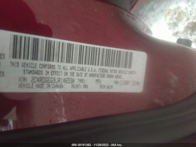 Photo 8 VIN: 2C4RDGEG9JR146530 - DODGE GRAND CARAVAN 