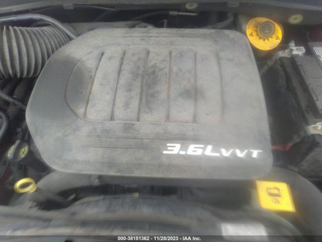 Photo 9 VIN: 2C4RDGEG9JR146530 - DODGE GRAND CARAVAN 