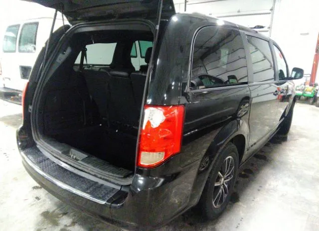 Photo 3 VIN: 2C4RDGEG9JR222408 - DODGE GRAND CARAVAN 