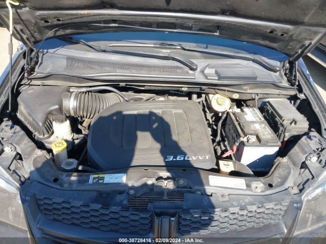 Photo 9 VIN: 2C4RDGEG9JR281183 - DODGE GRAND CARAVAN 