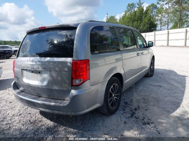 Photo 3 VIN: 2C4RDGEG9JR285332 - DODGE GRAND CARAVAN 