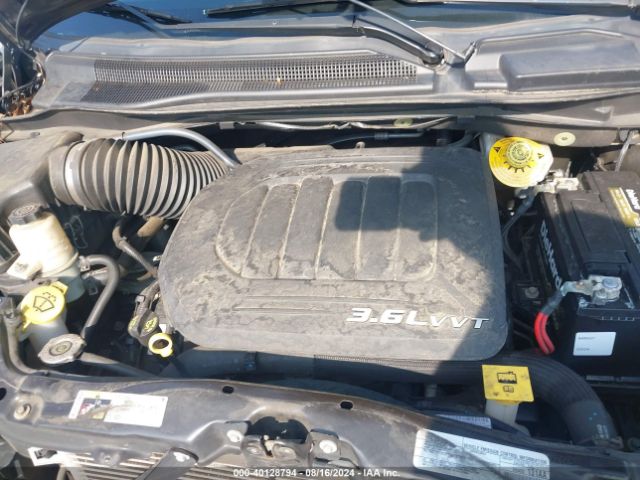 Photo 9 VIN: 2C4RDGEG9JR334593 - DODGE GRAND CARAVAN 