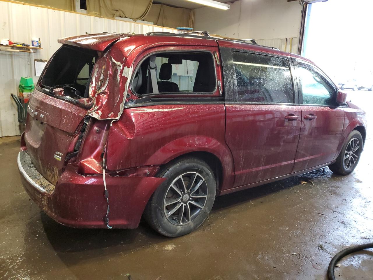 Photo 2 VIN: 2C4RDGEG9KR563096 - DODGE CARAVAN 