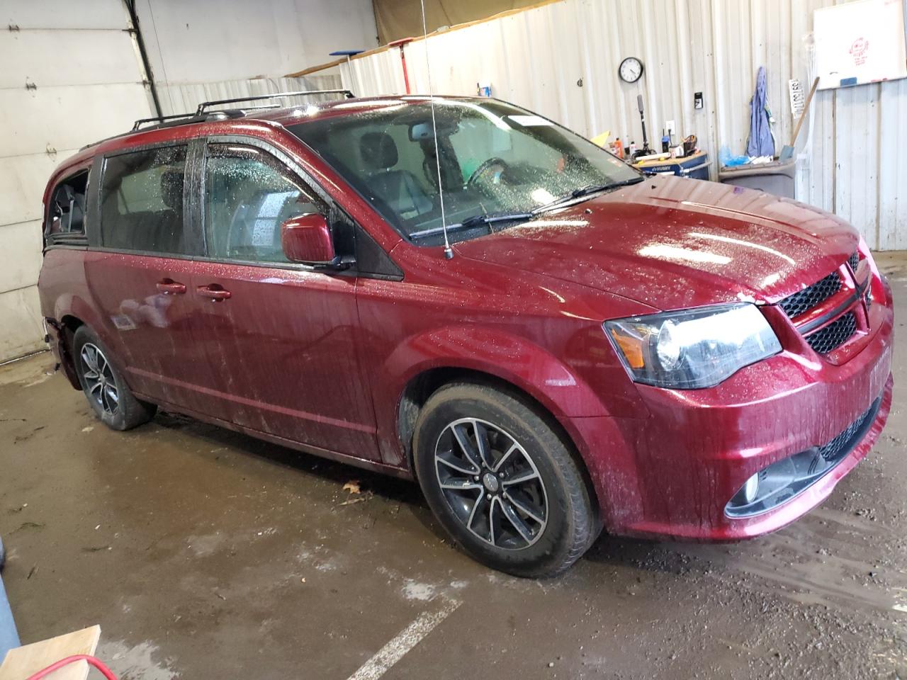 Photo 3 VIN: 2C4RDGEG9KR563096 - DODGE CARAVAN 