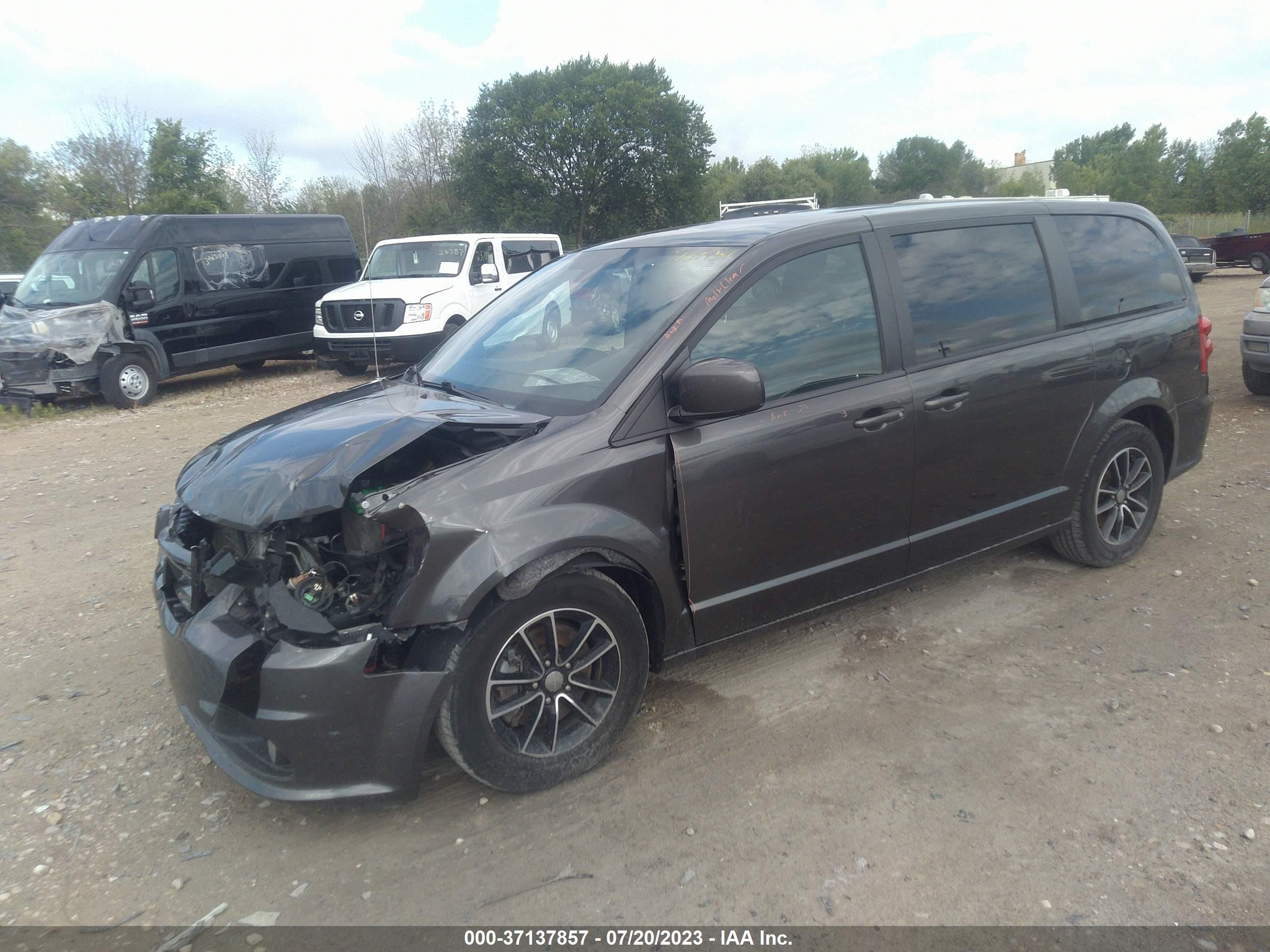 Photo 1 VIN: 2C4RDGEG9KR630988 - DODGE CARAVAN 