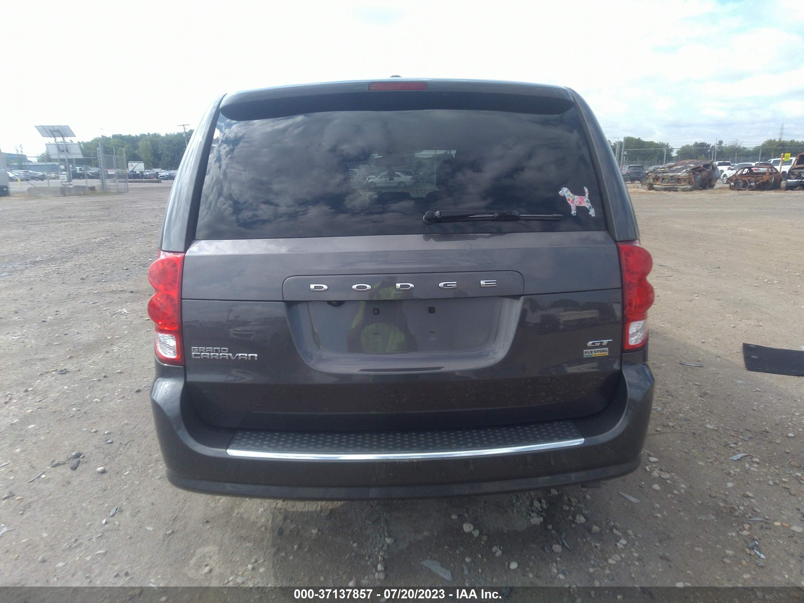 Photo 16 VIN: 2C4RDGEG9KR630988 - DODGE CARAVAN 