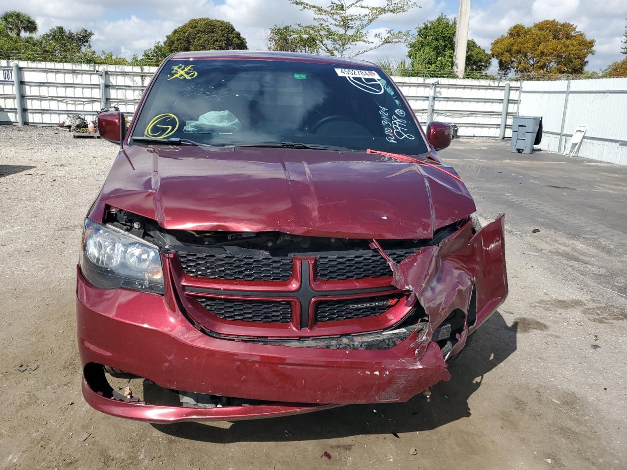 Photo 5 VIN: 2C4RDGEG9KR658998 - DODGE CARAVAN 