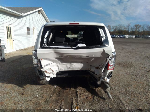 Photo 5 VIN: 2C4RDGEG9KR692245 - DODGE GRAND CARAVAN 