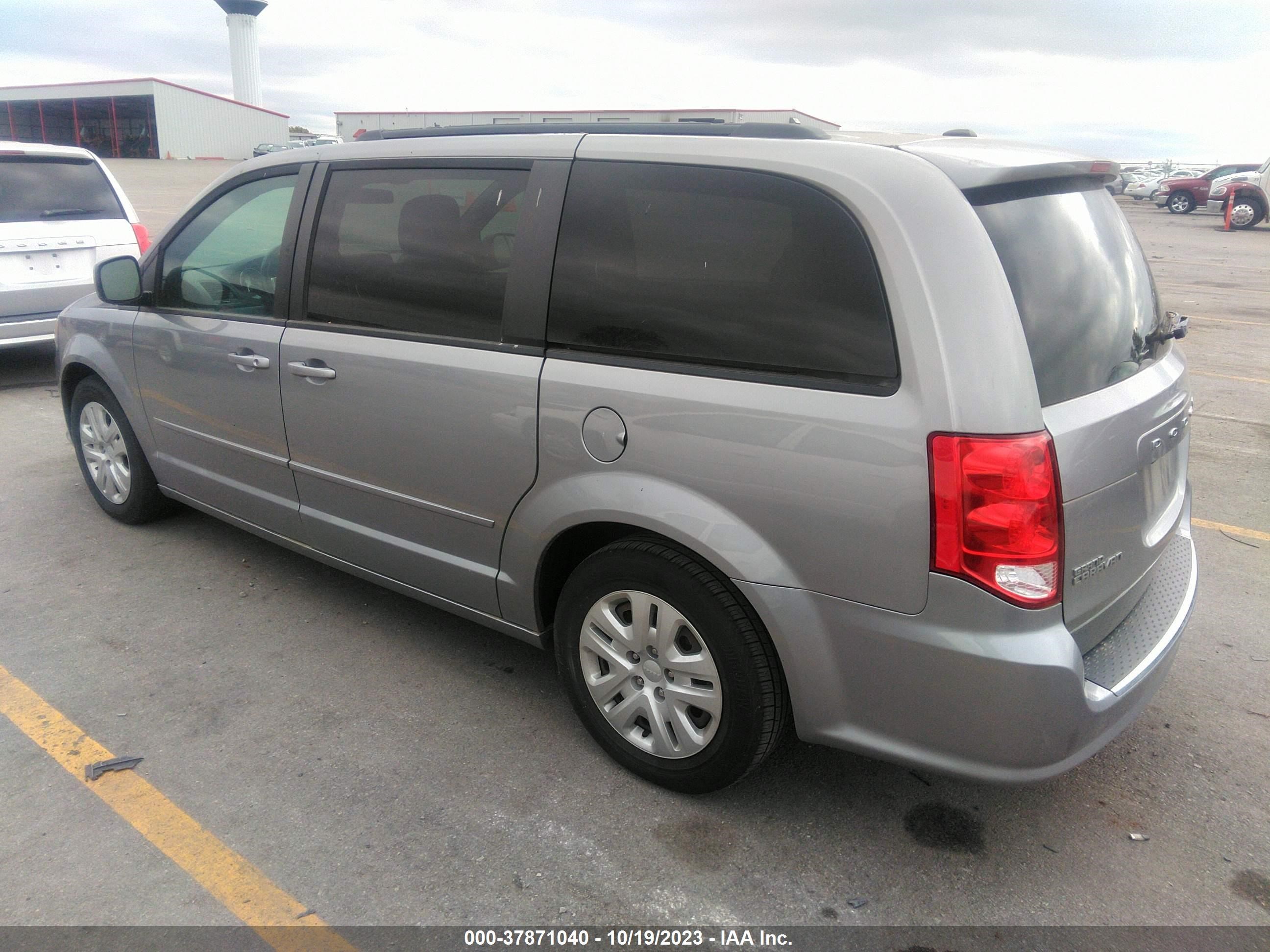 Photo 2 VIN: 2C4RDGEGXGR323904 - DODGE CARAVAN 