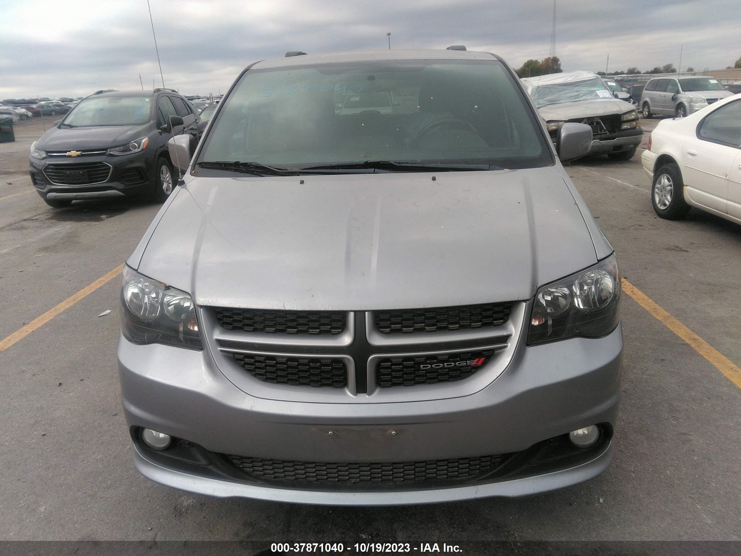 Photo 5 VIN: 2C4RDGEGXGR323904 - DODGE CARAVAN 