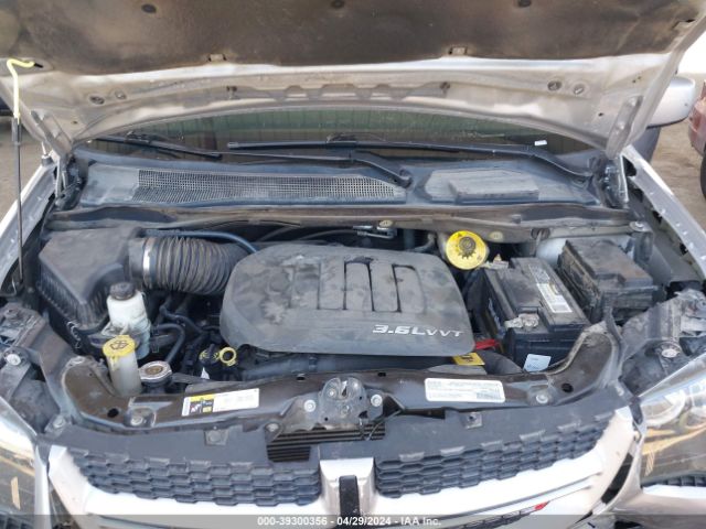 Photo 9 VIN: 2C4RDGEGXJR140705 - DODGE GRAND CARAVAN 