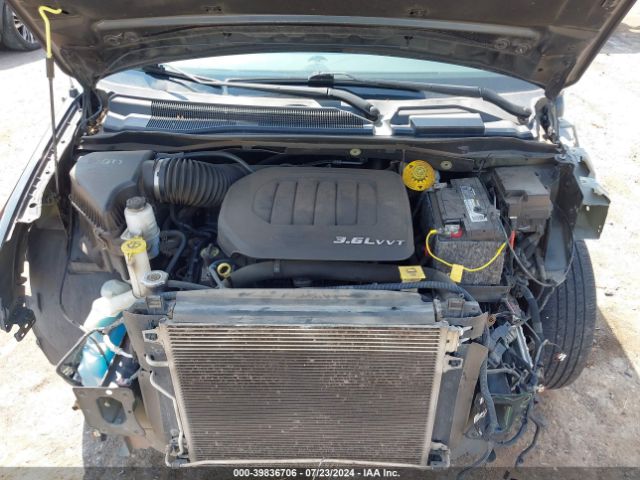 Photo 9 VIN: 2C4RDGEGXJR147475 - DODGE GRAND CARAVAN 