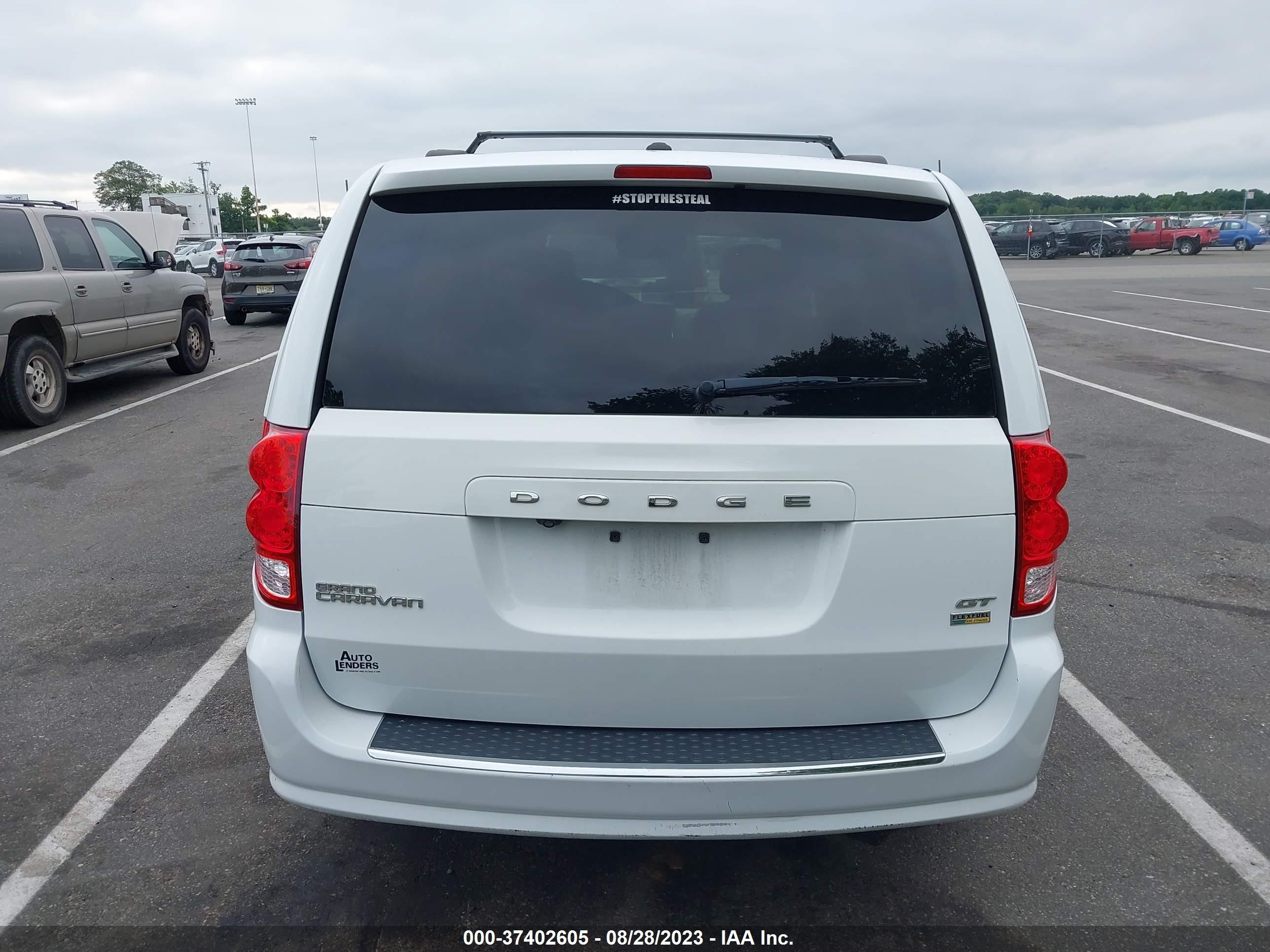 Photo 15 VIN: 2C4RDGEGXJR324963 - DODGE CARAVAN 