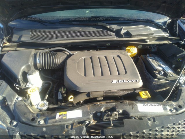 Photo 9 VIN: 2C4RDGEGXJR334957 - DODGE GRAND CARAVAN 